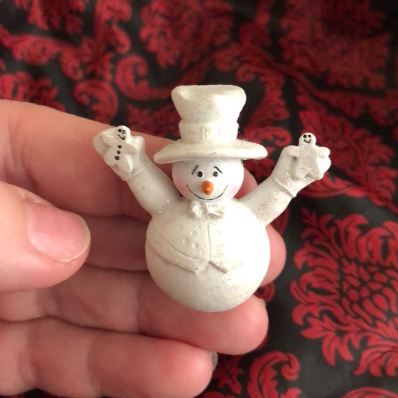 Snowman pin - Picture 1 of 2